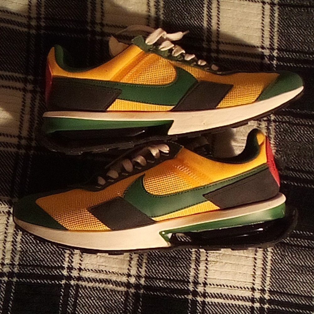 Men's Nike 11.5 DM0008-700
